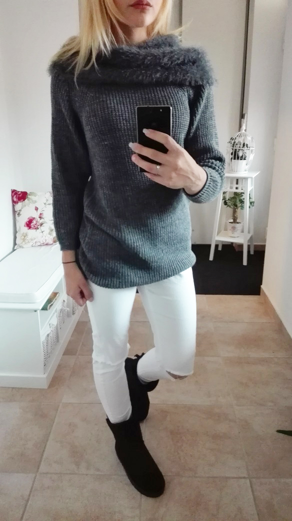 Dámský svetr s kožešinou černý