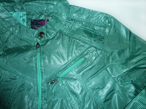 Dámská sportovní bunda krátká zelená