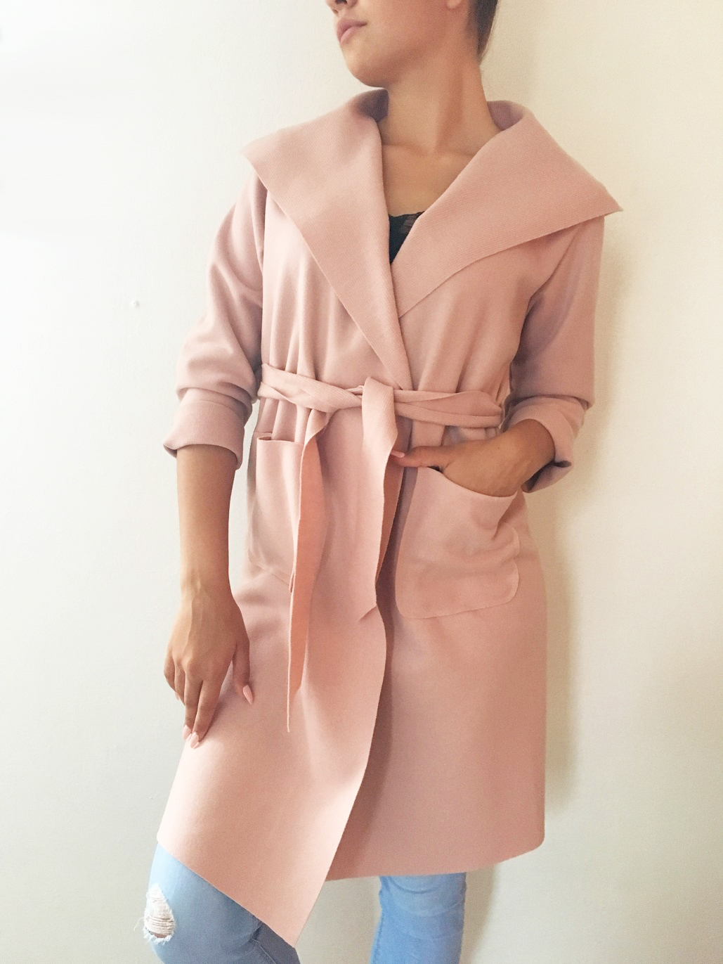 00* Dámský elegantní kabátek s kapucí - růžový
