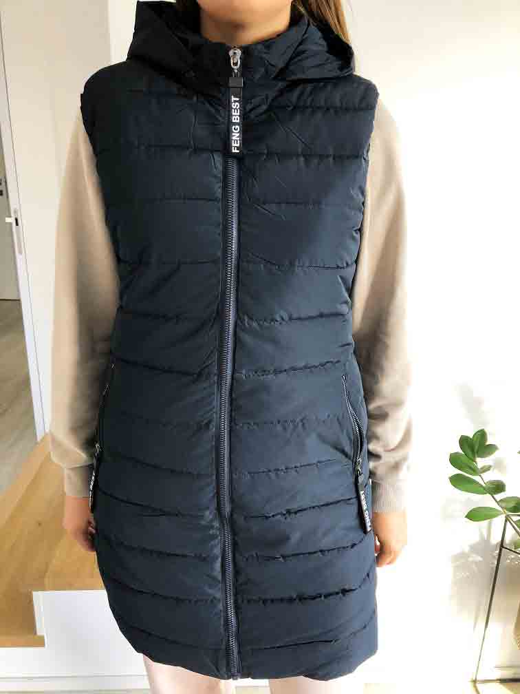 Dámská prošívaná vesta pro plnoštíhlé tmavě modrá