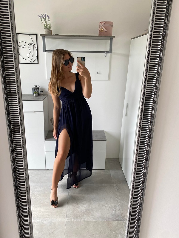 Dlouhé společenské šaty tmavě modré s rozparkem UNI