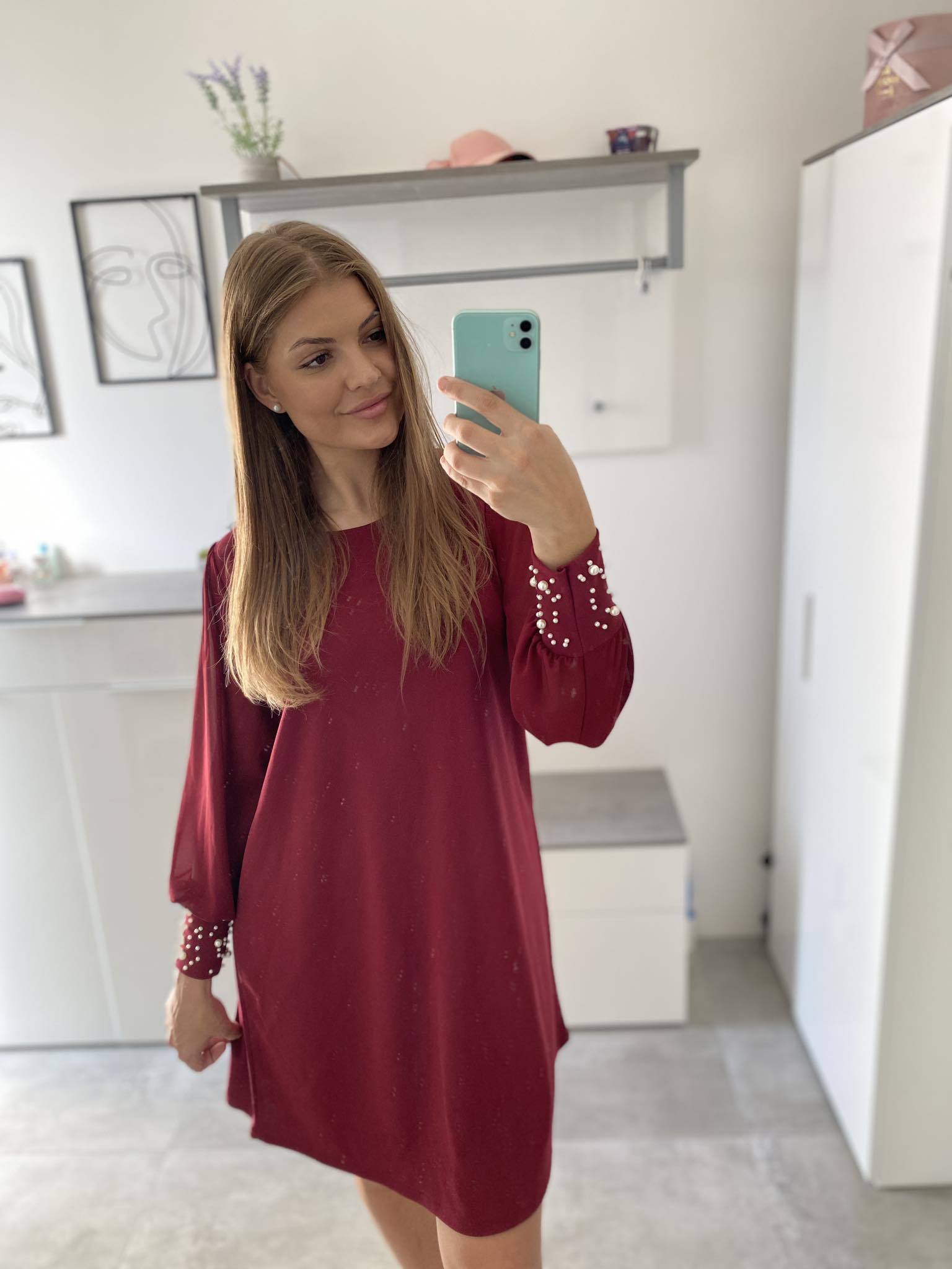 Elegantní šaty vínové Pearls