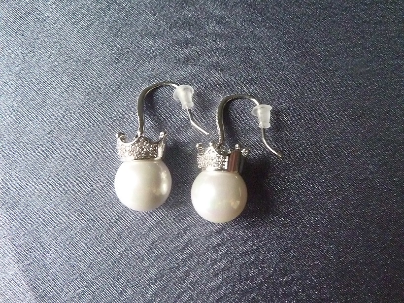 Luxusní visací naušnice s perlou a korunkou