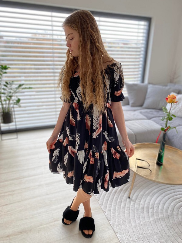 Letní šaty TESS pírka