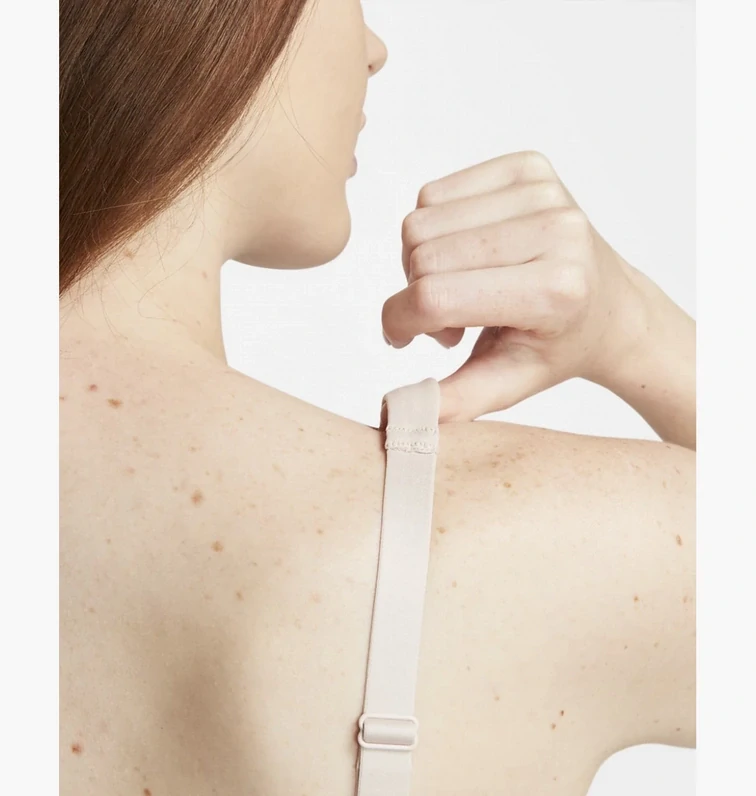 Bezešvá sportovní podprsenka Nike DRI_FIT