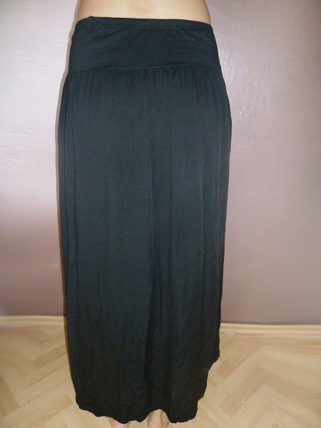 Dlouhá černá sukně volná UNI