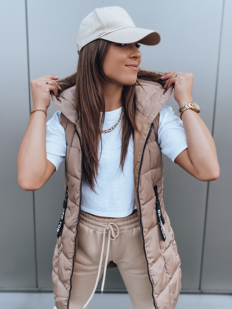 Dámská vesta pro plnoštíhlé Lucy camel
