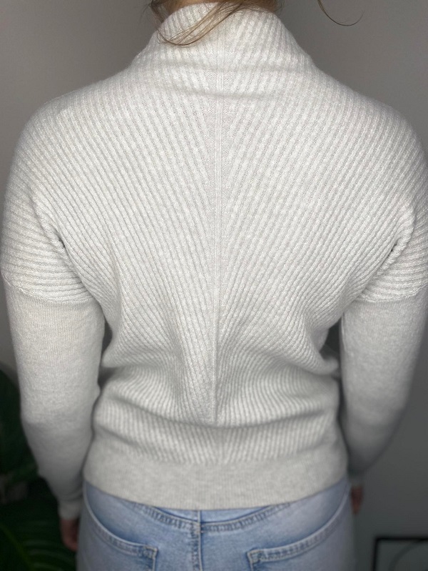 Dámský svetr šedý s roláčkem 