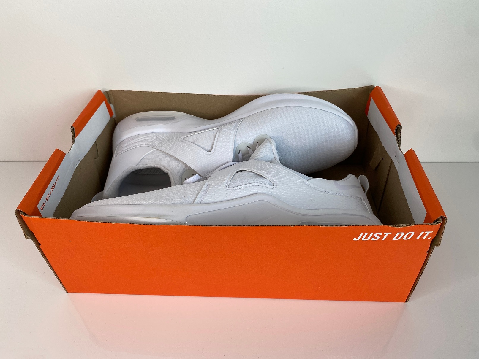 Tenisky Nike W AIR MAX BELLA TR 5 dd9285-100