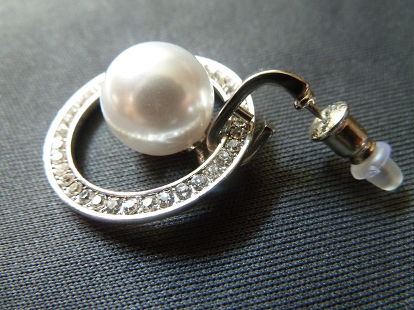 Luxusní naušnice s perlou