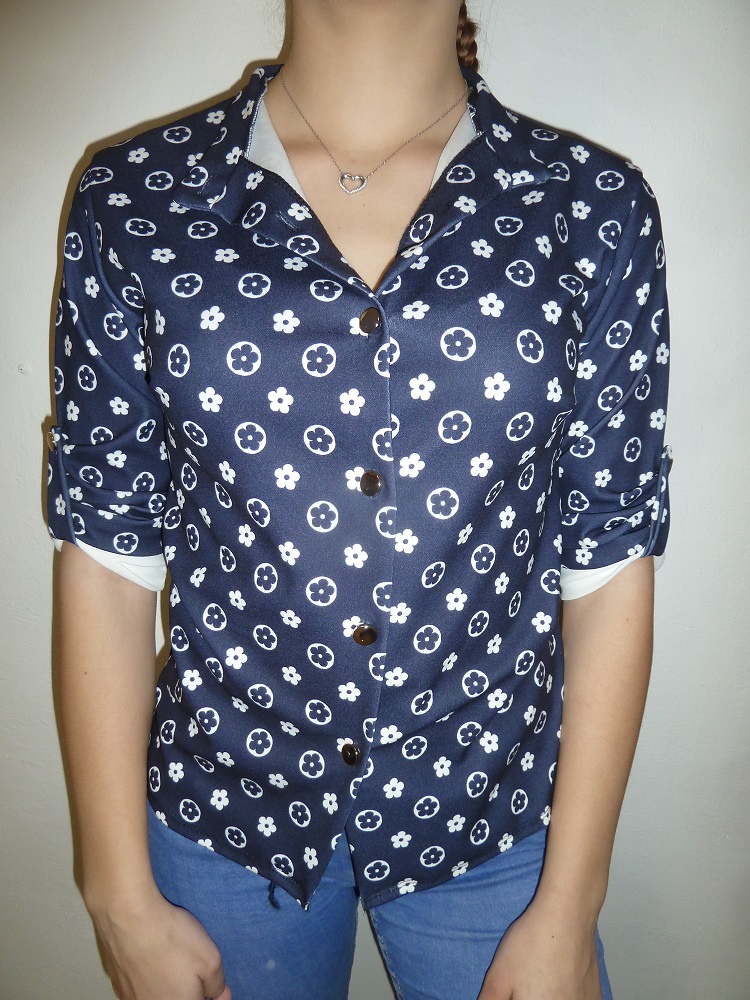 Dámská košilová blůzka modrá s kytičkami