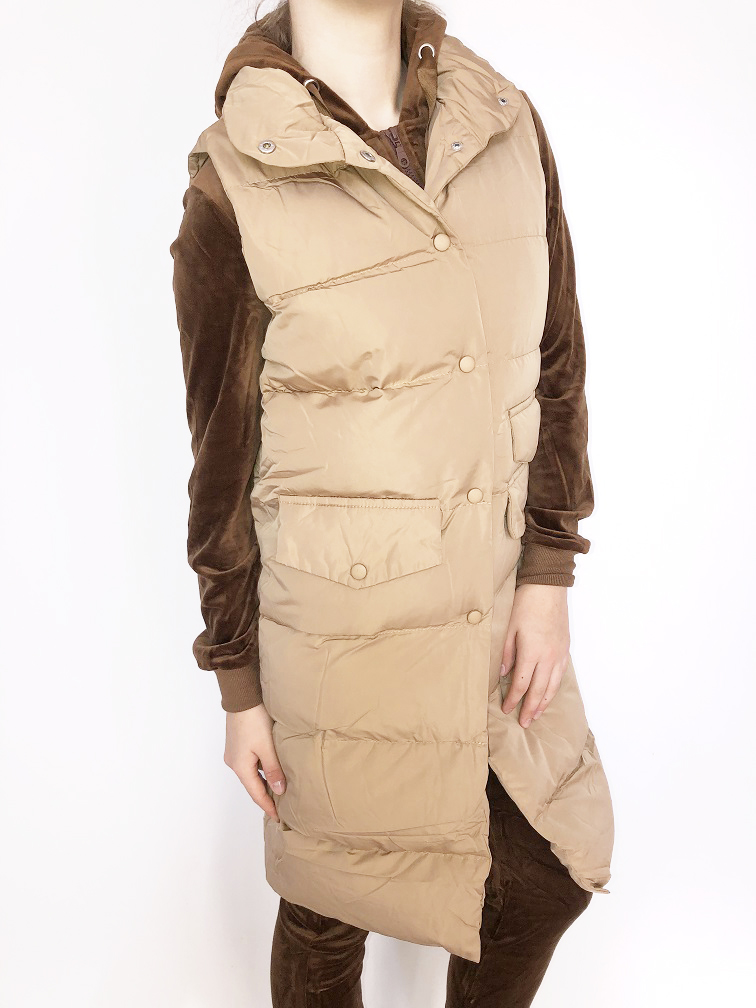 Dámská prošívaná vesta s kapsami Camel