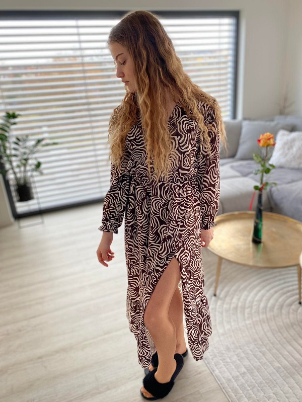 Elegantní šaty Axel vzorované