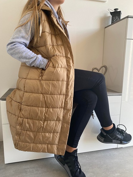 Dámská vesta Darcy camel dlouhá L