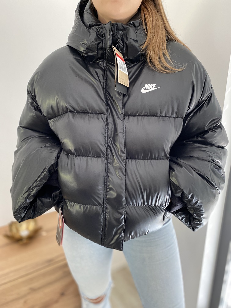 Dámská zimní bunda Nike Therma-FIT DQ6893-010